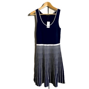 GORGEOUS BANANA REPUBLIC knit sweater dress, tank. Navy blue & white. NWT. XS.